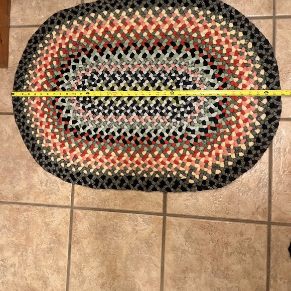 Heirloom Handmade Multicolor Braided Wool Oval Rug - Picture 6 of 7